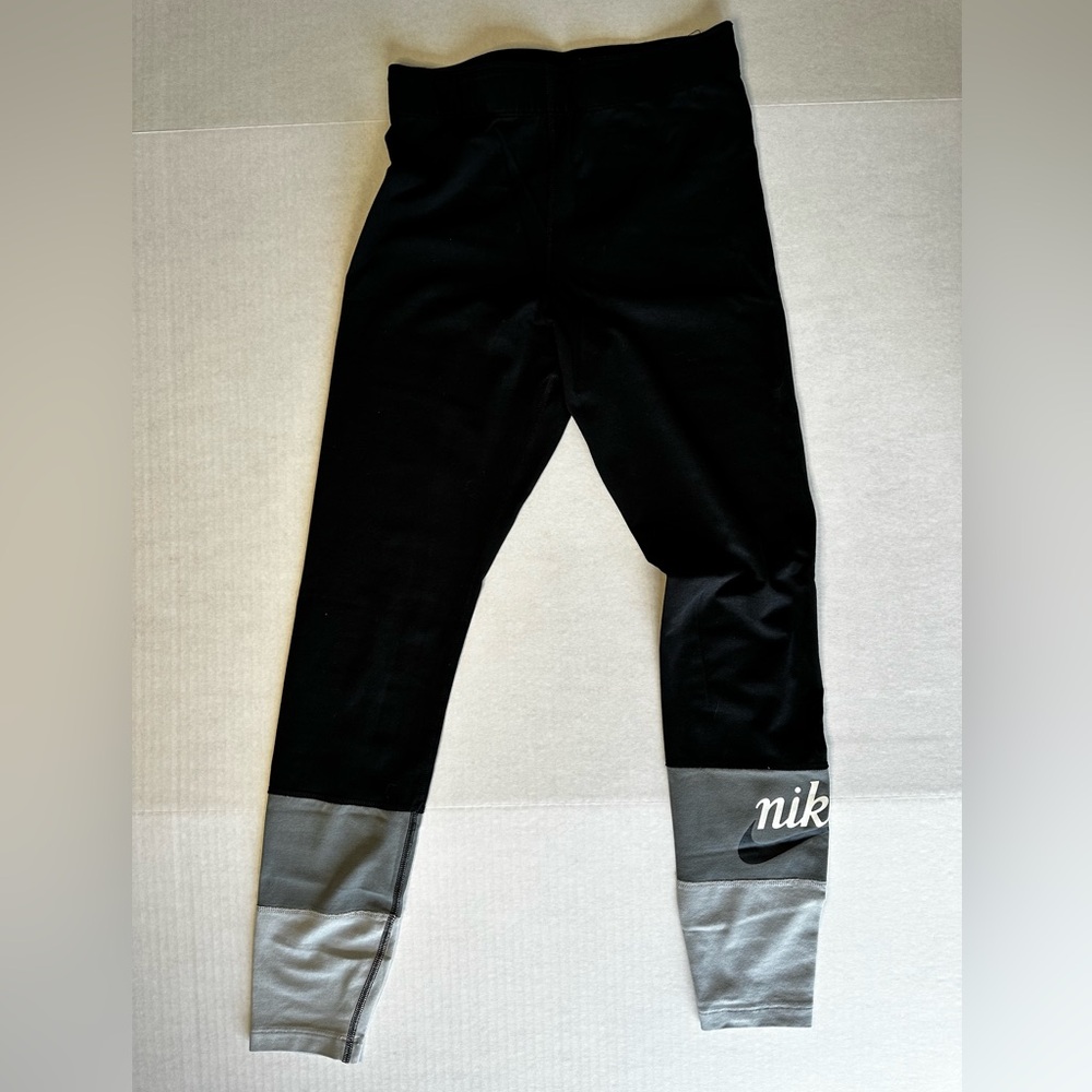 Women’s nike leggings